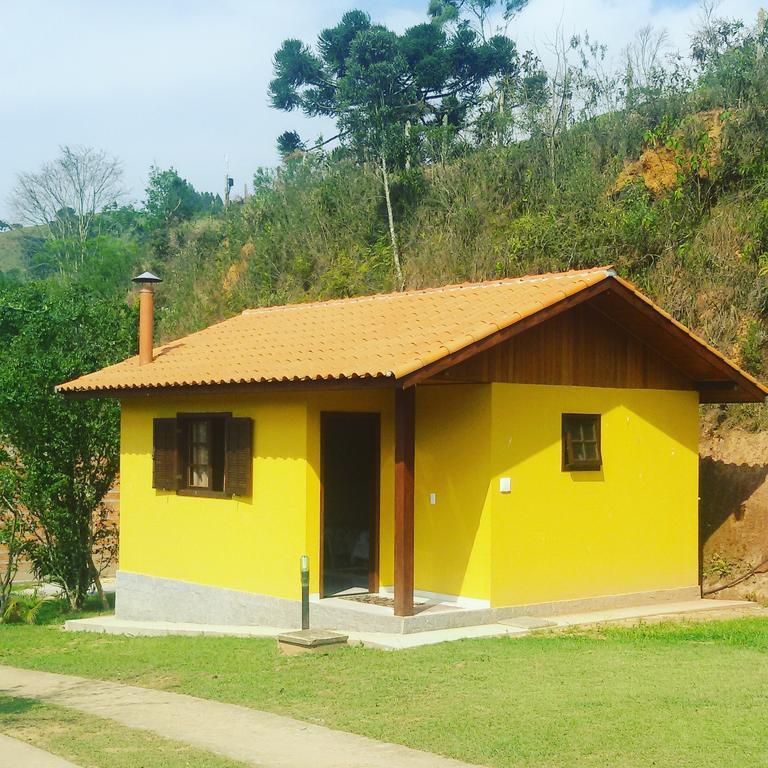 Canário Da Terra * Visconde De Maua